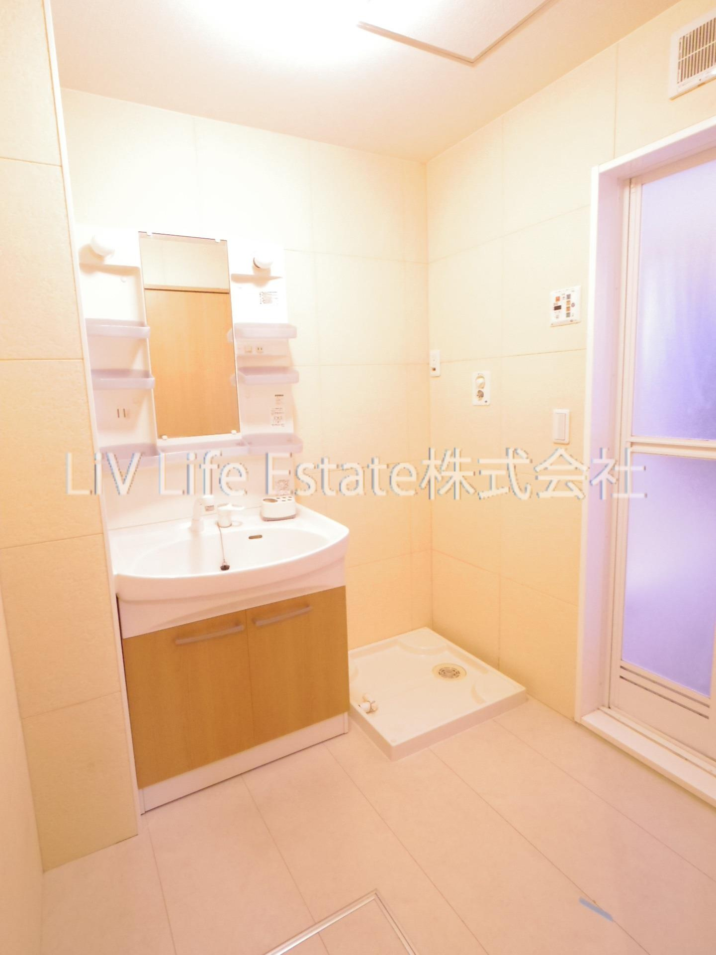 小平市鈴木町１丁目のアパートの洗面所