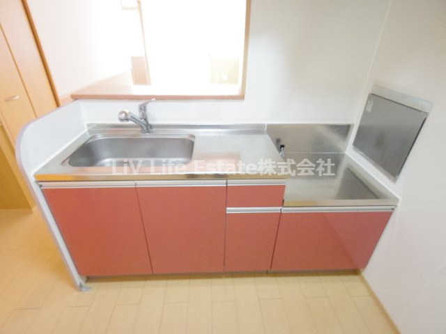 小平市鈴木町１丁目のアパートのキッチン