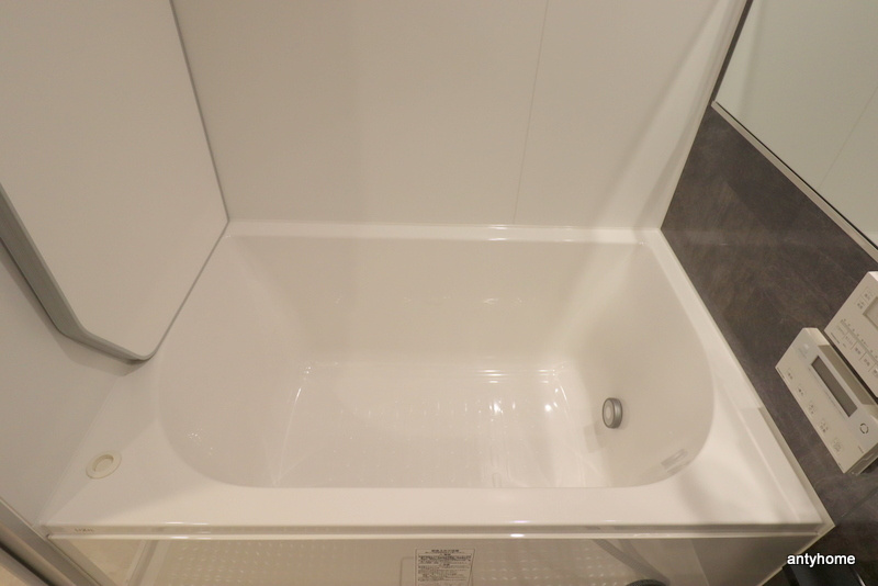 SK RESIDENCES SHINSAIBASHI　仲介手数料無料の浴室