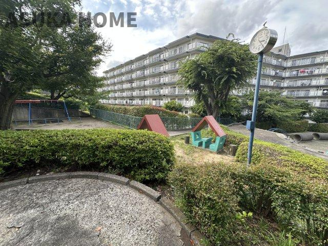 コープ保土ヶ谷D棟のその他|敷地内や周辺に公園が多い立地です。子育て環境◎