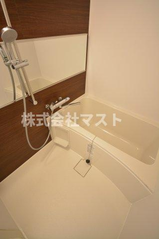スプランディッド中之島WESTの浴室
