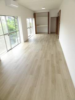 【居間・リビング】 | 住吉山手７丁目一戸建