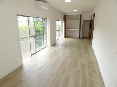 【居間・リビング】 | 住吉山手７丁目一戸建 | LDK17.5帖！