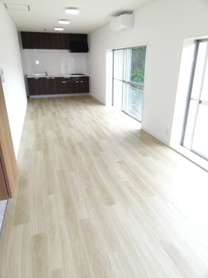 【居間・リビング】 | 住吉山手７丁目一戸建 | LDK17.5帖！