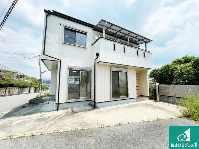 三田市下深田　中古一戸建ての外観|お客様に長く安心して住んでいだだける事にこだわった家づくり！住んでからのアフターサービスにもしっかりと取り組んでいます！
