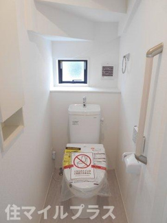【トイレ】 | 郡山市安積町長久保3丁目新築一戸建て4棟 | シンプルで使いやすいトイレです