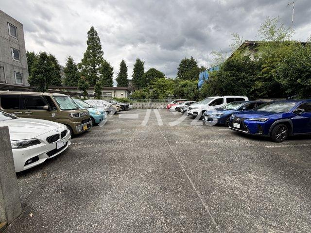 風舎の駐車場