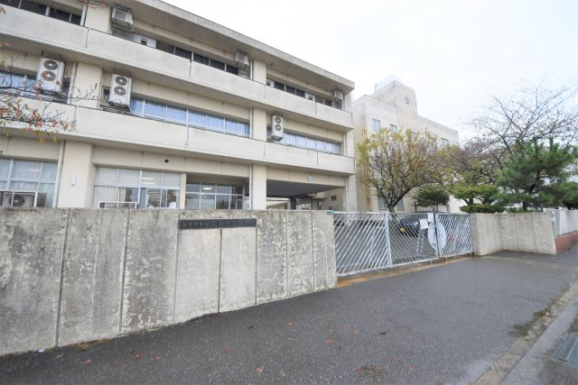 筑紫野市紫6丁目第1-1棟（1号棟）の周辺|二日市東小学校