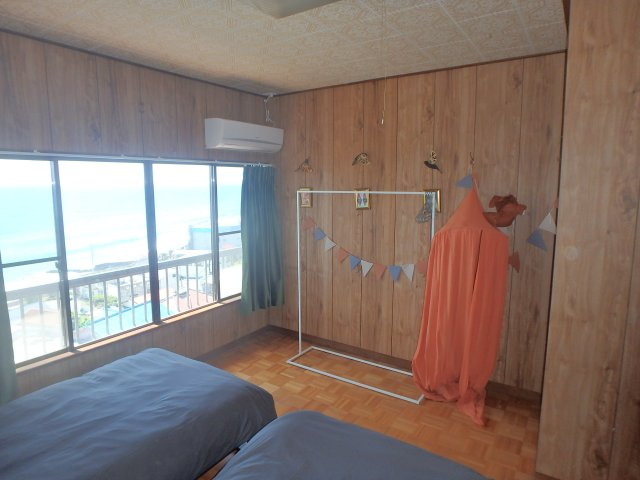 H0256H　片瀬中古住宅の洋室