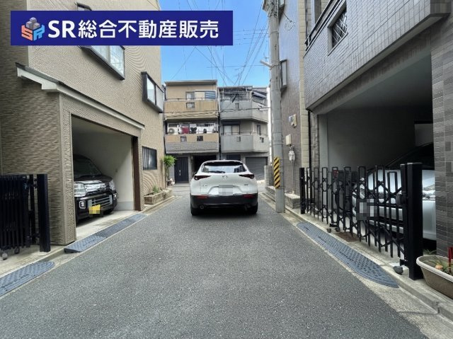 稲田新町1丁目中古戸建の前面道路含む現地写真|弊社は住宅ローンに自信がございます。
お客様にあった銀行をご紹介いたします。
お悩みの方は弊社までお気軽に
ご相談下さいませ。