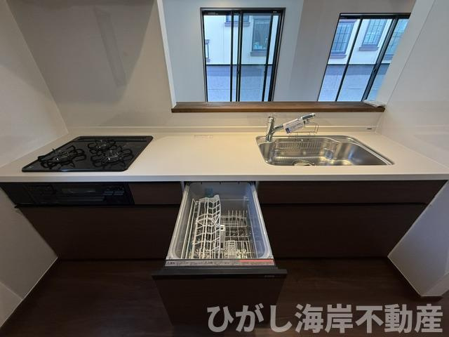 茅ケ崎市香川1丁目　新築戸建のキッチン|食洗器付きシステムキッチン
