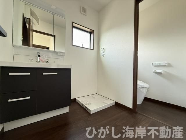 茅ケ崎市香川1丁目　新築戸建の脱衣所|脱衣スペース
