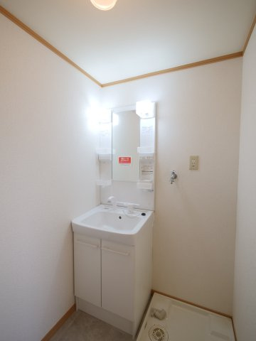 ラディッシュタウン撫川 壱番館の洗面所|※写真は別の部屋のものです。