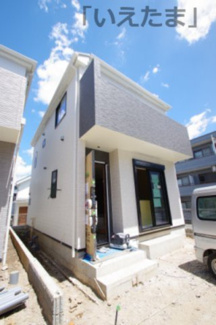 【外観】 | 【仲介手数料無料！！】稲城市矢野口　新築戸建て（全2棟）B号棟　5250万円 | 令和８年６月１２日撮影　建築中