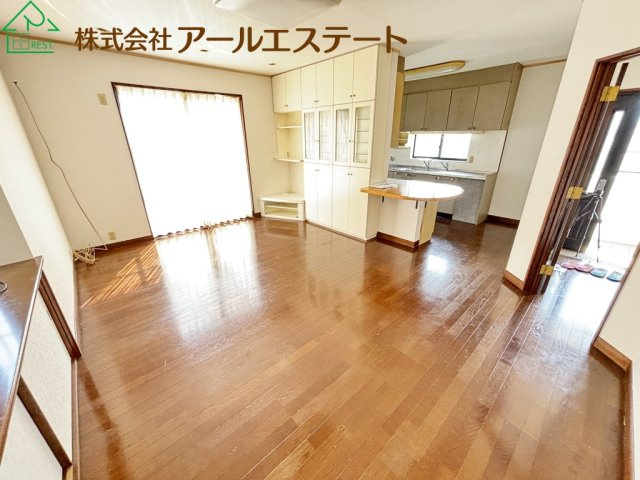 姫路市田寺東3丁目　　中古戸建の居間・リビング