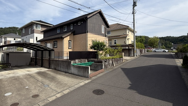青葉区錦ケ丘3丁目　【土地建物】の前面道路含む現地写真|錦ケ丘3丁目公園が近くにあります。（約40ｍ）