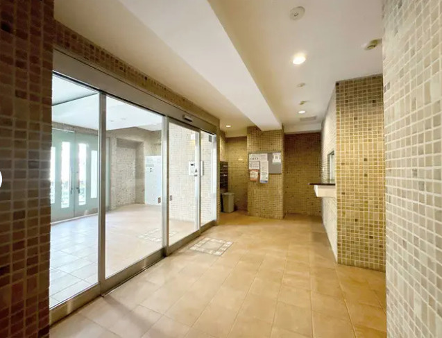 マイナビＳＴＡＹミライエ高田馬場（シンシア西早稲田）のエントランス