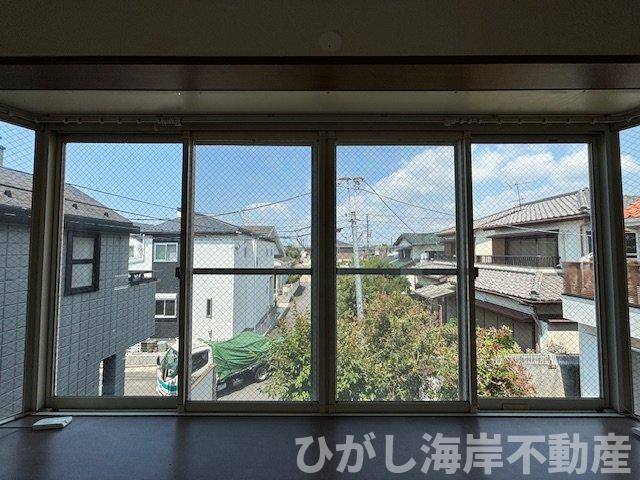 茅ヶ崎市松浪2丁目　中古戸建の展望|LDK　出窓からの眺望