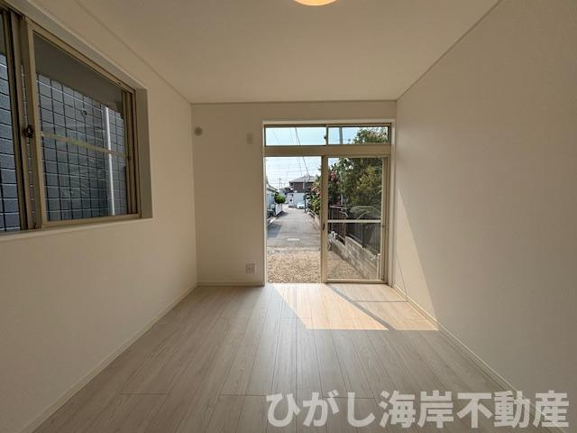 茅ヶ崎市松浪2丁目　中古戸建の洋室|新規リフォーム完了　6帖　洋室