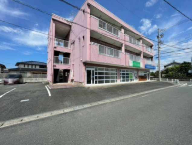 ロジュマン一宮の外観