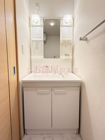 アレーズ　Ｃの洗面所|コンパクトで使いやすい洗面所