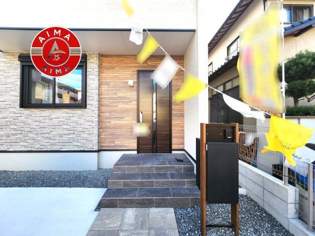 春日市白水ヶ丘5丁目第1-1棟（1号棟）の玄関|おでかけの時も帰った時も、「我が家」を最初に感じでもらえる素敵な空間に。