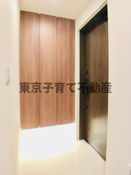 ＢｒｉｌｌｉａＴｏｗｅｒ上野池之端の玄関