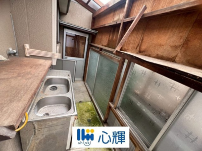 【その他】 | 宇部市厚南中央1丁目 中古住宅／6DK・2階建 | 差し掛け内