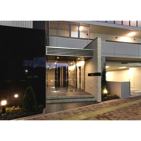 リシュドール鶴舞公園　名古屋市賃貸　仲介手数料無料のエントランス