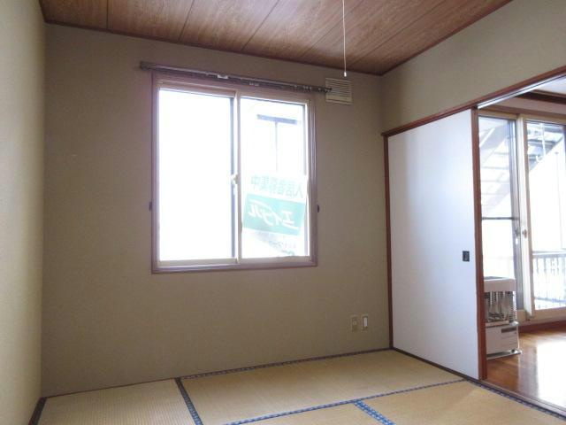 コーポ緑陽の居間・リビング