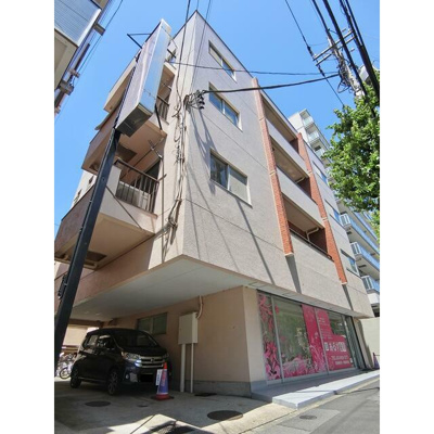 【外観】 | マンション方南町二葉 | 鉄筋コンクリート造のがっちりとした建物。