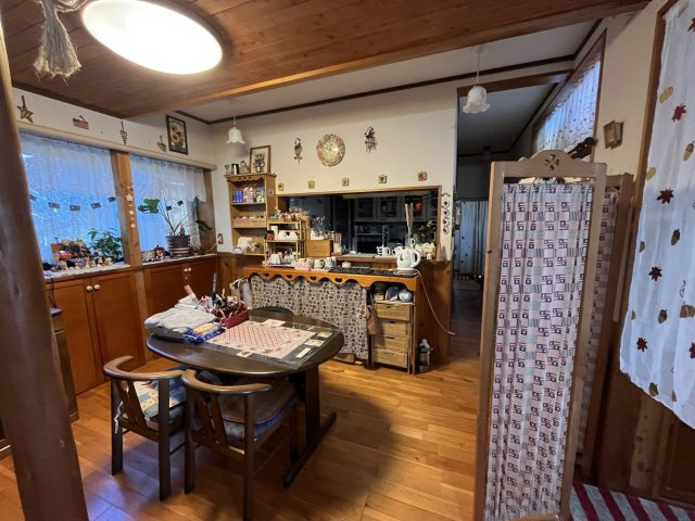 山あいの串間市大平　敷地面積300坪以上　建物が2棟ある物件ですのダイニング