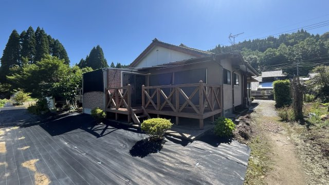 山あいの串間市大平　敷地面積300坪以上　建物が2棟ある物件ですの外観