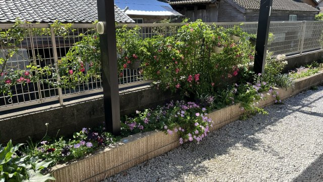 山あいの串間市大平　敷地面積300坪以上　建物が2棟ある物件です