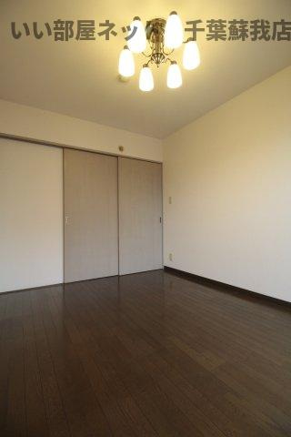 ダイアパレス千葉中央公園の洋室