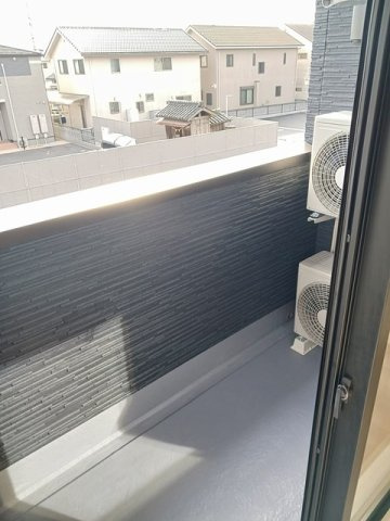 ボヌールⅢのバルコニー