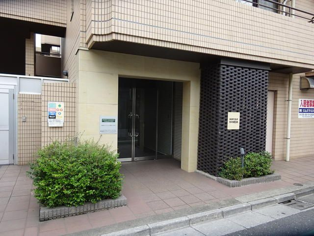 グランバリュー羽田のエントランス