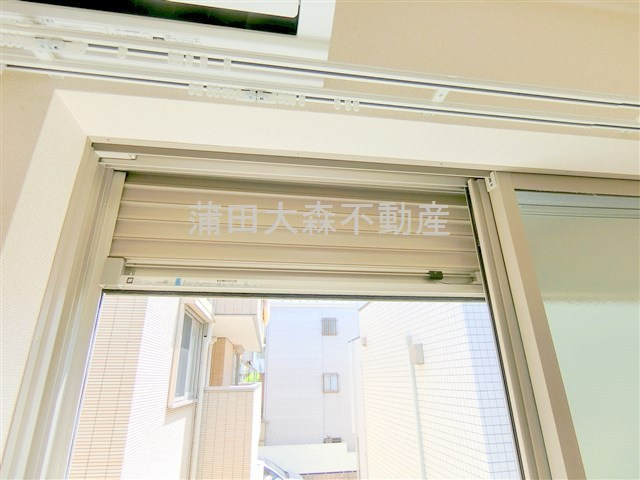 ライスフラワー羽田の設備|防犯シャッター付！