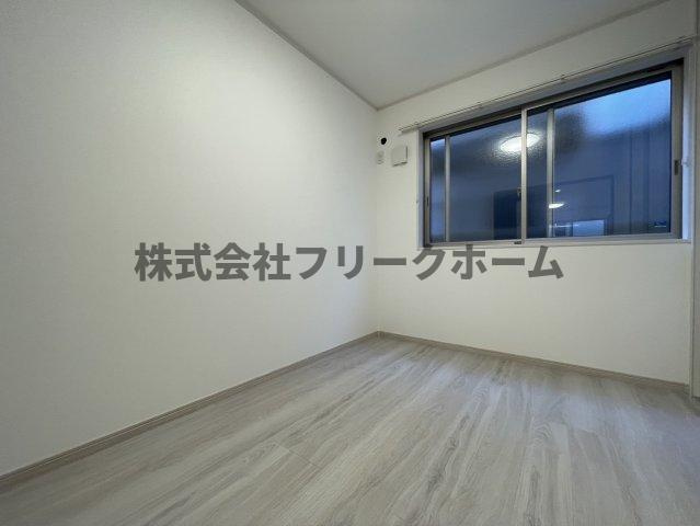 小金井市緑町５丁目のアパートの居間・リビング