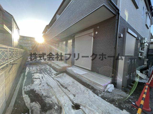 小金井市緑町５丁目のアパートのロビー