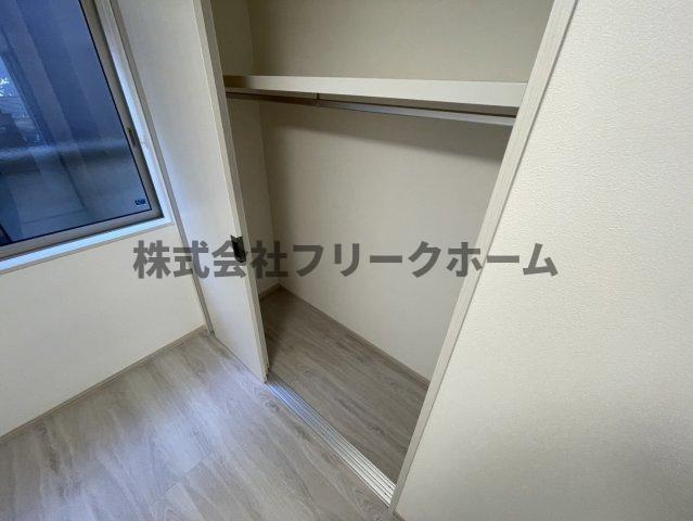 小金井市緑町５丁目のアパートの収納