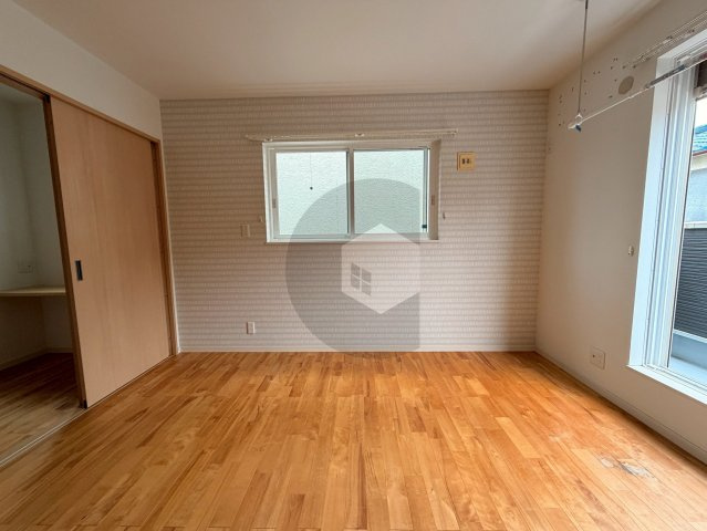 横沼町戸建貸家の寝室