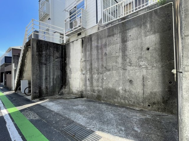 LIBERTYの駐車場|駐車場は1台分あり、入居者へ賃貸中です。