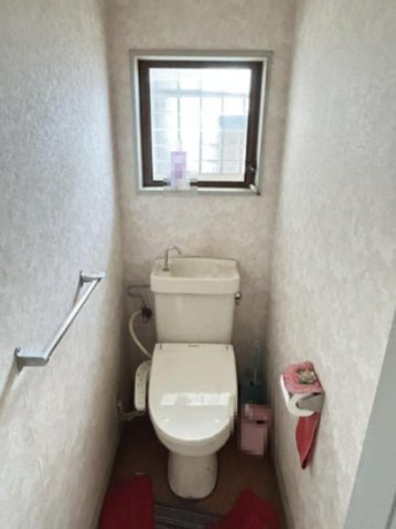 那珂市平野　中古戸建のトイレ