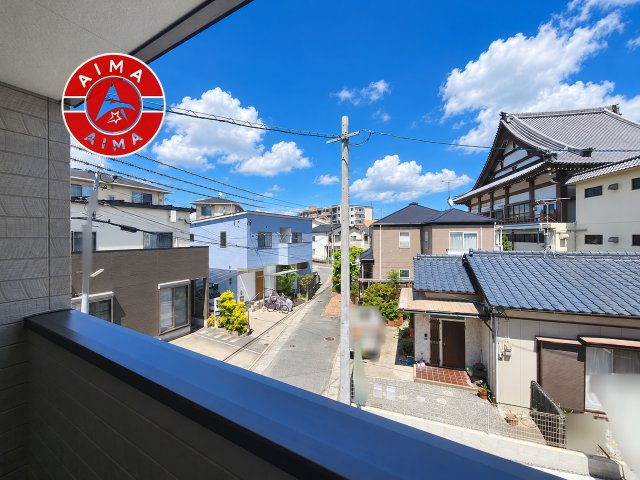 春日市小倉6丁目第1-2棟（1号棟）の展望|窓から緑が見える物件も魅力的です。