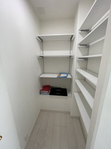 東田３丁目　中古住宅の収納