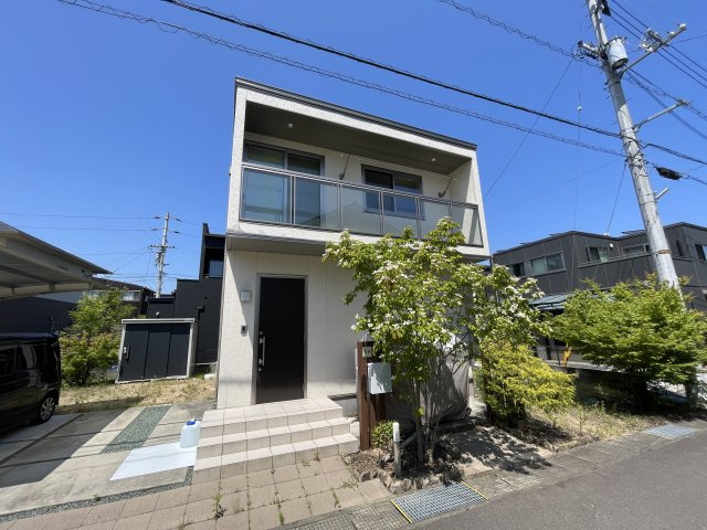 東田３丁目　中古住宅の外観