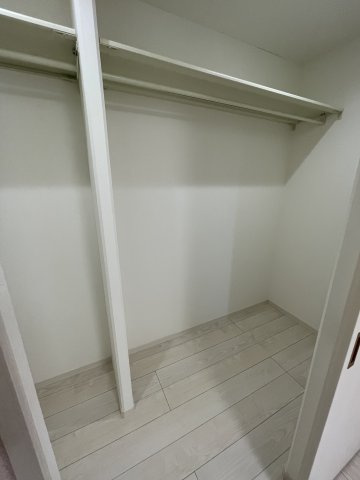 東田３丁目　中古住宅の収納