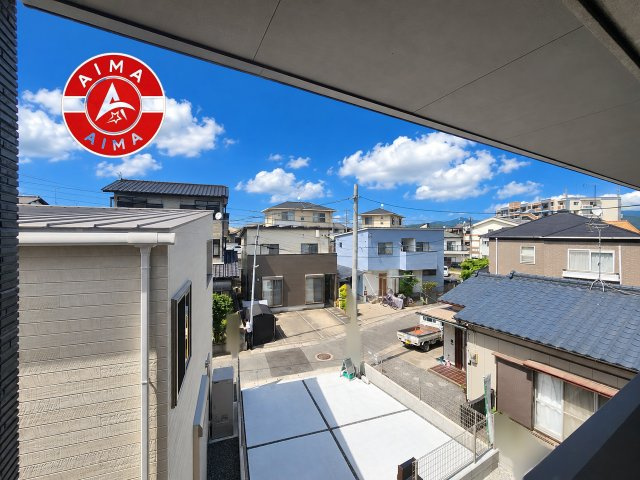 春日市小倉6丁目第1-2棟（2号棟）の展望|窓から緑が見える物件も魅力的です。