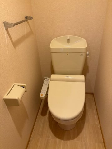 キャトルセゾン杉のトイレ